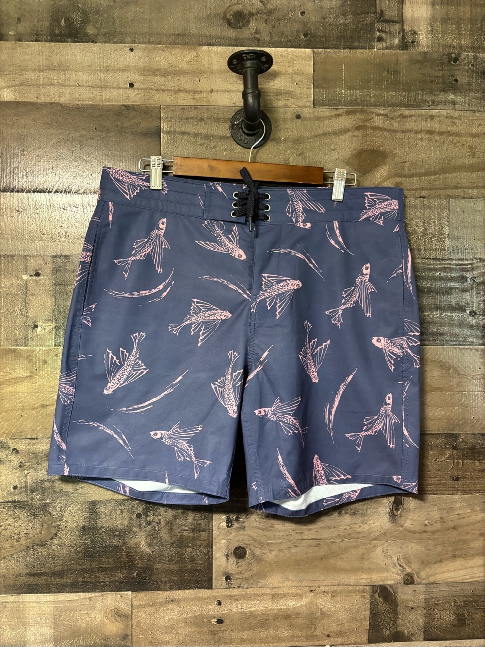 Faherty Navy Board Shorts with Pink Fish Print 34x7” inseam Like New